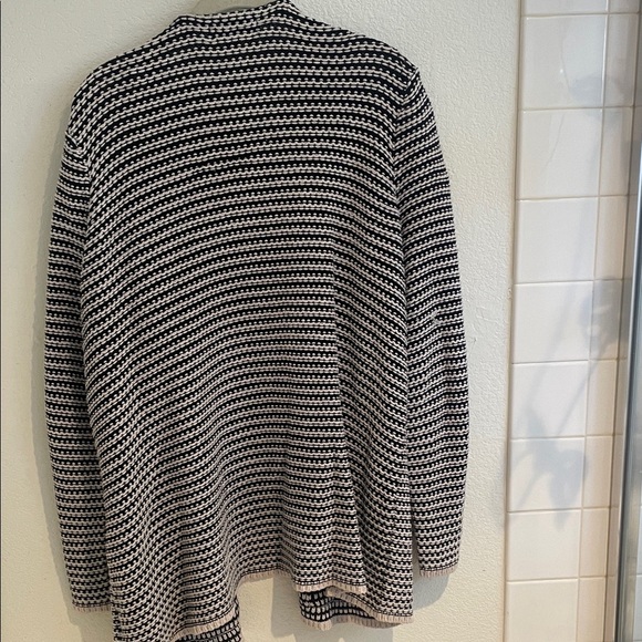 Knox Rose Black and Cream Cardigan - Picture 8 of 9